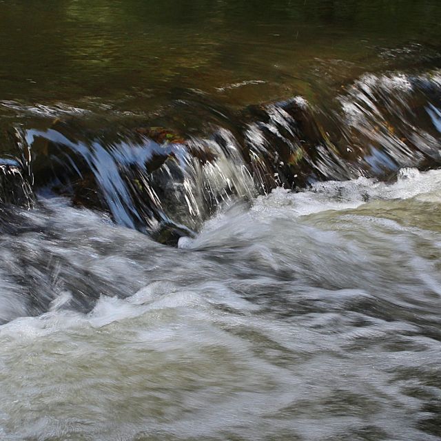 Ein Bild des Heiligen Geistes ist das lebendige Wasser.